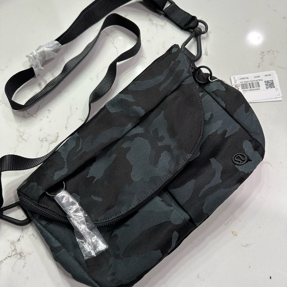 lululemon athletica Handbags - NWT Lululemon All Night Festival Bag *5L
Jacquard Camo Cotton Obsidian / Black